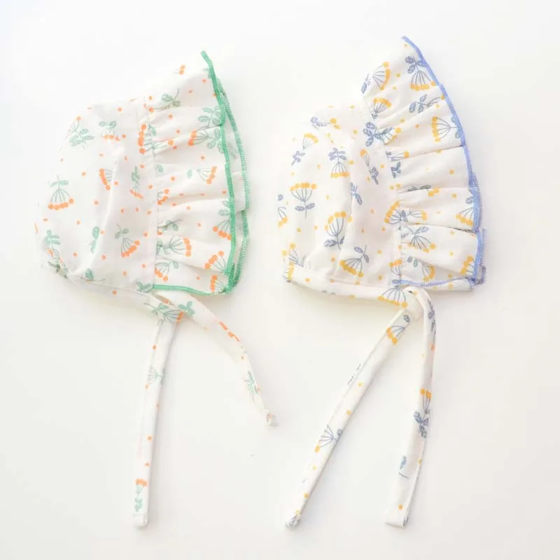 

Spring and summer new pet shirts puppy shirts dog clothes cat clothes cat clothes pet clothes