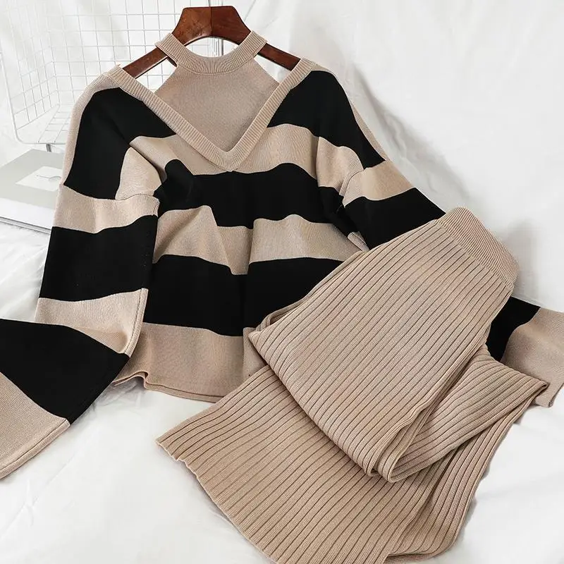 

Hong Kong ins temperament suit with neck stripes sexy sweater straight slim wide leg trousers two-piece suit