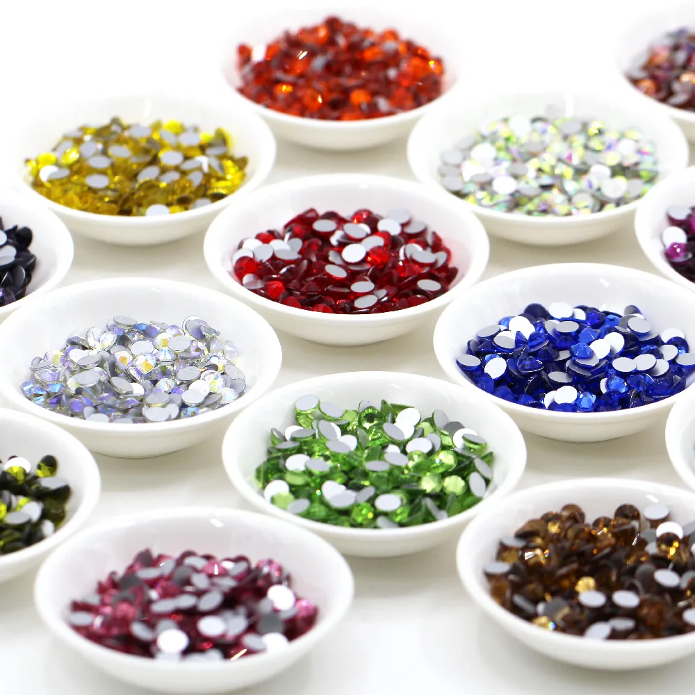 Стразы разных размеров с плоской задней стороной стеклянные приложения для