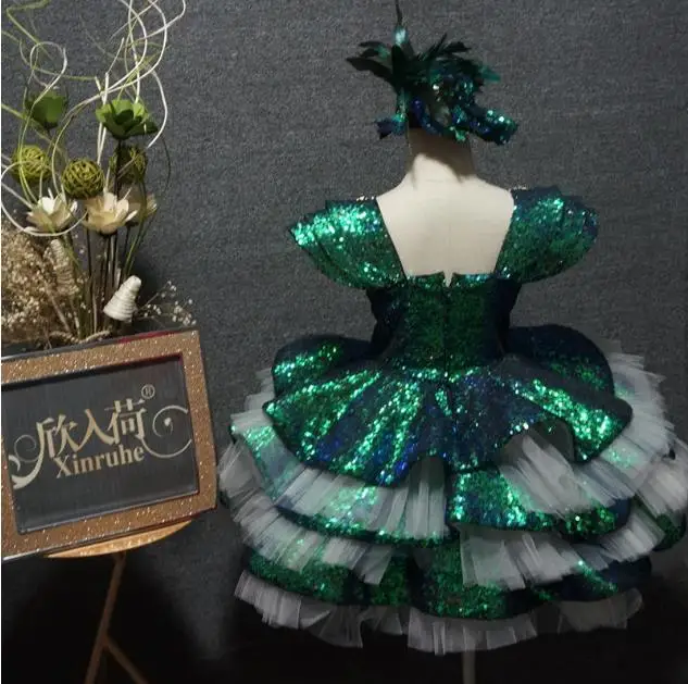 

Luxury Crystal Sequins Infant Toddler Baby Little Girls Pageant Gown TuTu Cupcake Birthday Party Dresses with Headpiece