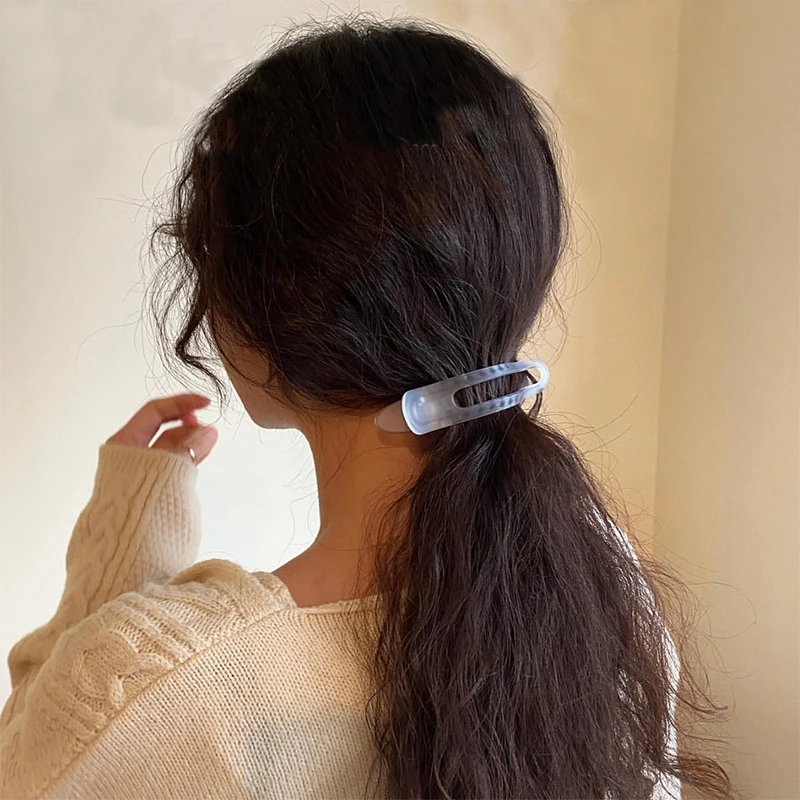 

QCOOLJLY Vintage Translucent Acrylic Duckbill Clip Hair Claw for Women Simple Large Hair Clip Back of Head Hair Accessories