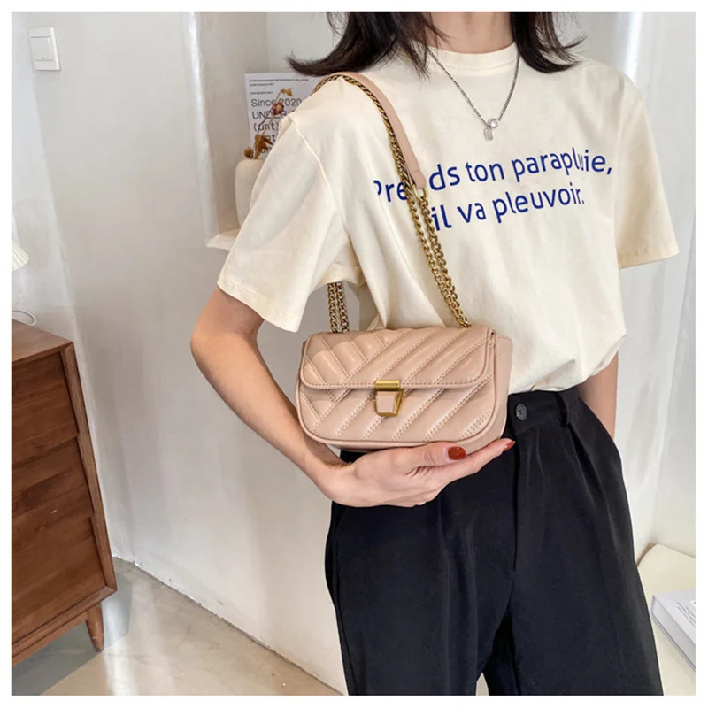 

Сумка из искусственной кожи на толстой цепочке, женские сумки через плечо, женская маленькая квадратная сумка через плечо для женщин, 2021