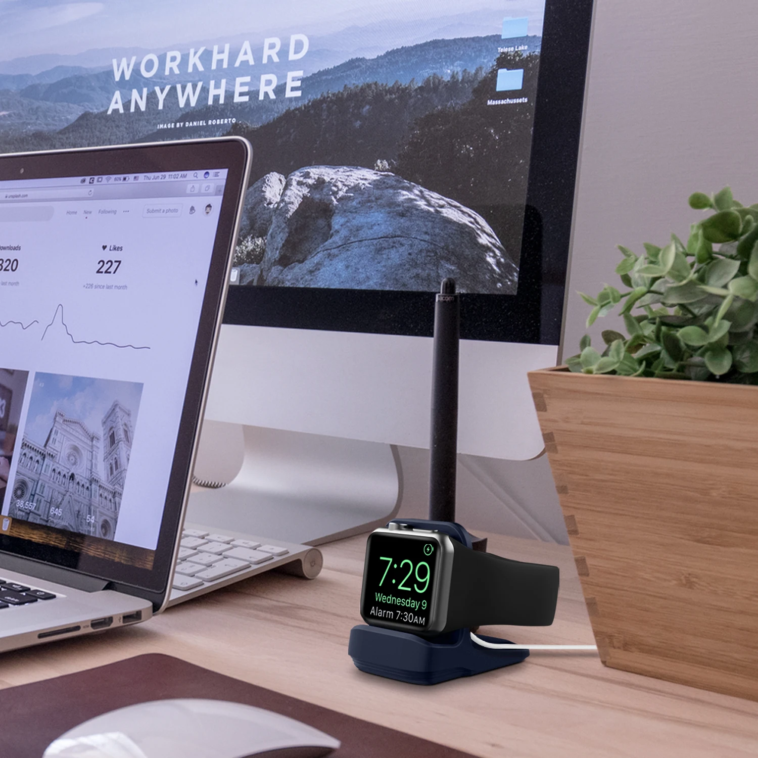 Watch Charge Stand For Apple Watch Series 1/2/3/4/5/6/7/8  iWatch Charging Dock Cute Silicone Holder Station