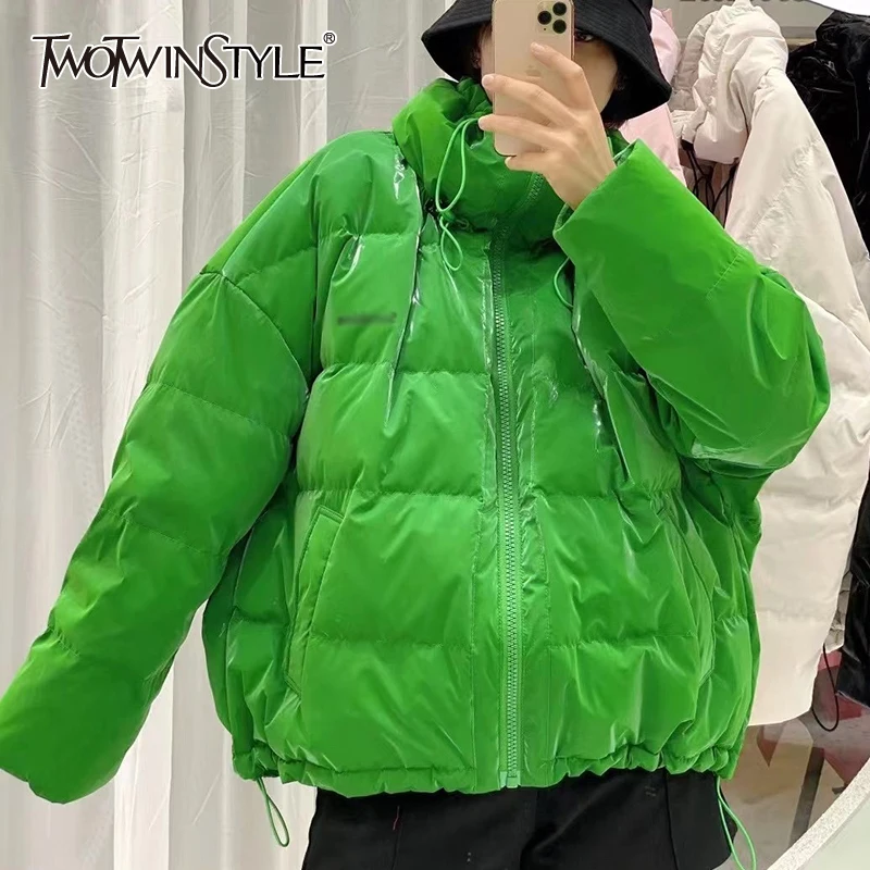 

Женский Повседневный зеленый пуховик TWOTWINSTYLE, зимний свободный пуховик с воротником-стойкой и длинным рукавом в Корейском стиле, 2021