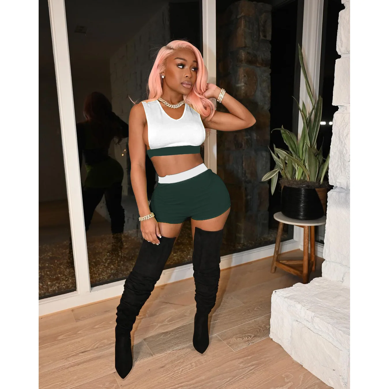 

2021 Summer New Style Women's Fashion Sexy Color Contrast Sleeveless Shorts Two-Piece Suit