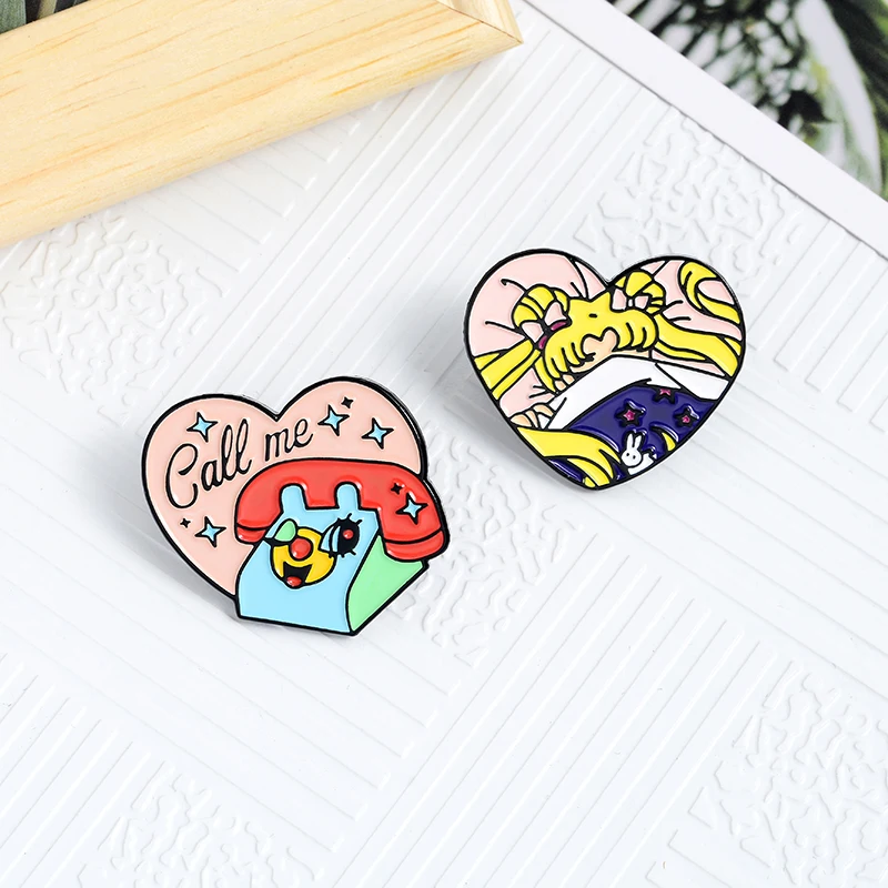 

Cartoon princess heart shaped Creativity brooch Personality pin heart-shaped phone badge enamel Funny cute Cartoon Jewelry Gifts