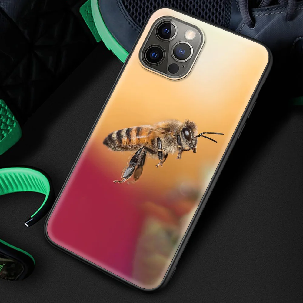 

Animal Bees Silicone Soft Cover for iPhone 12 11 Pro MAX Luxury Phone Case XR X XS MAX 8 7 6 6S Plus Coque Shell