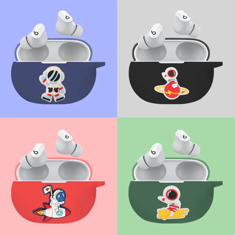 Силиконовый чехол для наушников с изображением астронавта защитный Beats Studio Buds