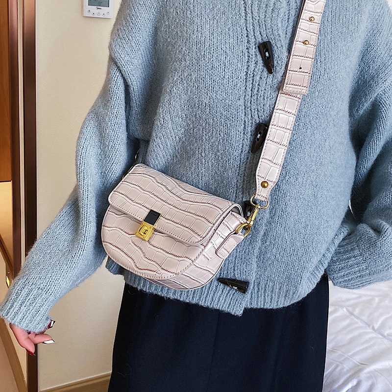 Сумка седло из искусственной кожи с каменным узором для женщин весна 2020 новая