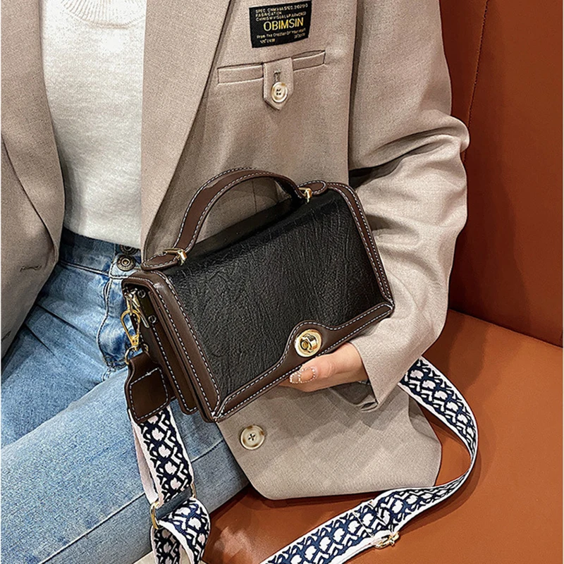 

Designer Bags Women Shoulder Messenger Bag Vintage Solid Color Hasp Small Square Bag Flap Purses Printed Shoulder Strap Handbags