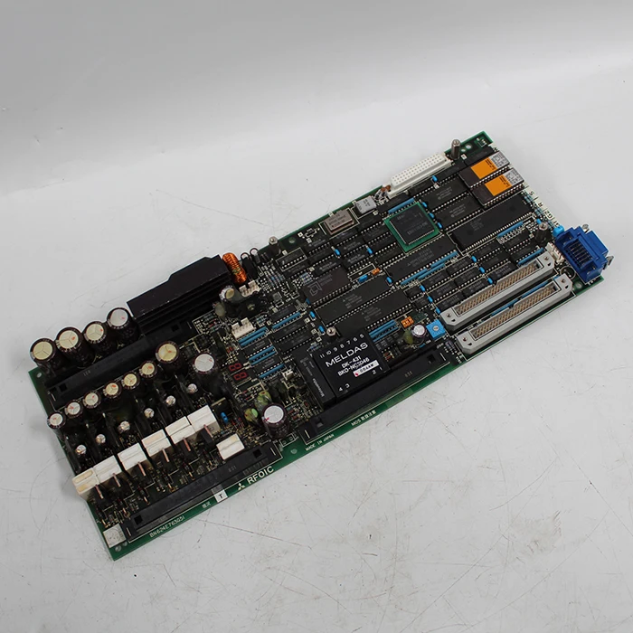 Плата сервопривода RF01C BN624E763G51 RFOIC FRO1C используется в хорошем состоянии с 3