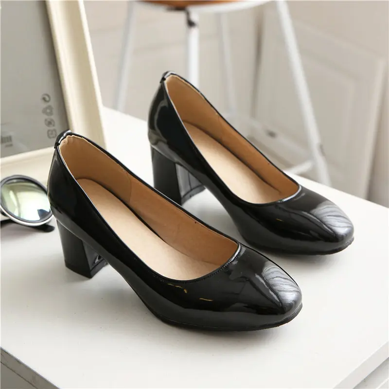 

Women's Shoes