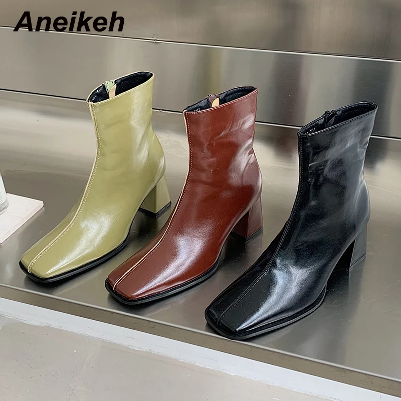 

Сексуальные женские ботинки Aneikeh из искусственной кожи на шитье на платформе 2022 элегантная зимняя обувь на квадратном каблуке с застежкой-м...