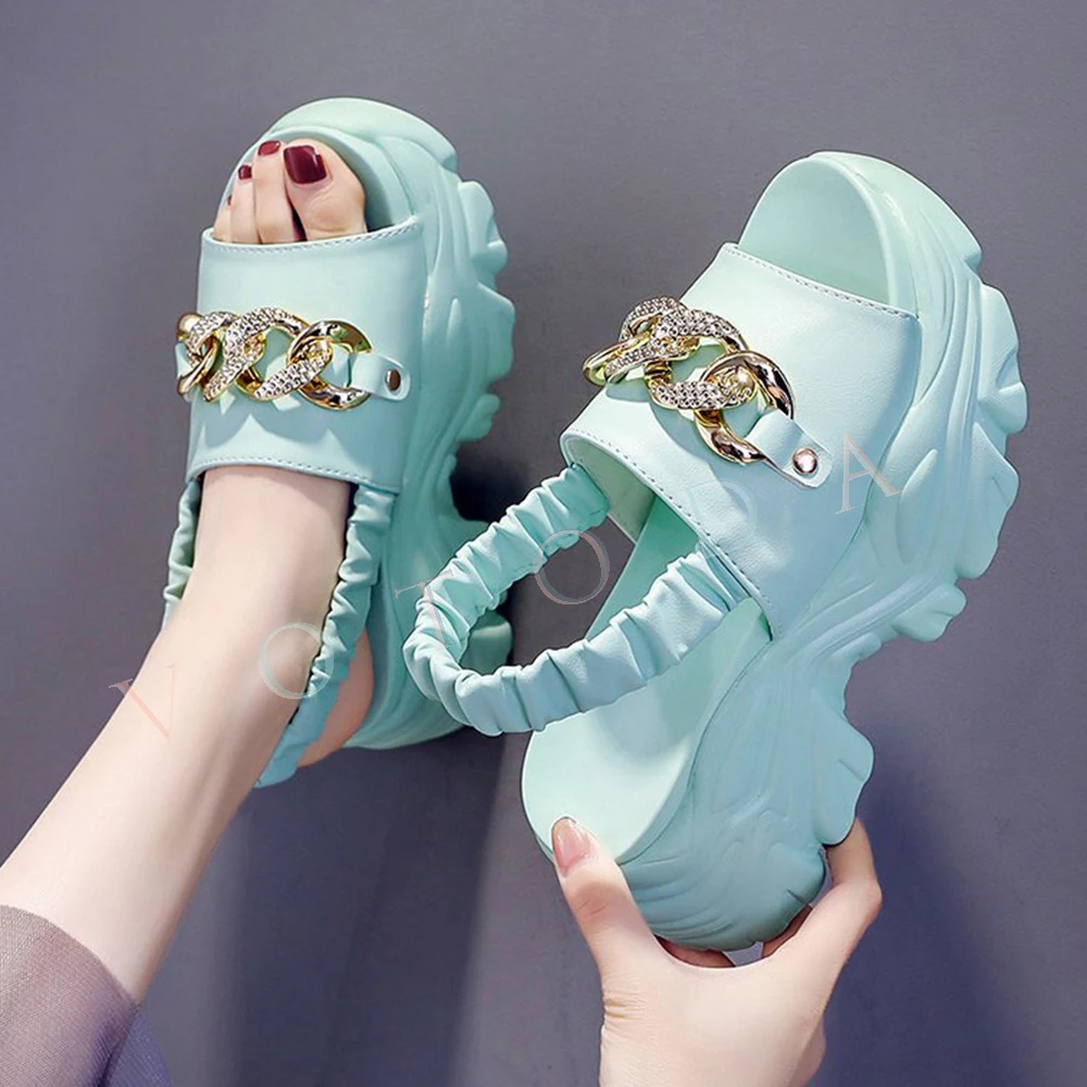 

Шлепанцы женские на платформе, сандалии с открытым носком, на резинке, пляжные тапочки, шлепанцы с цепочкой, летние римские сандалии