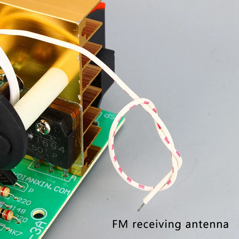 

Bluetooth Amplifier Board 3X80W 2.1 Channel Subwoofer Amplificador Audio Board with Aux Fm TF U Disk Home Theater Diy