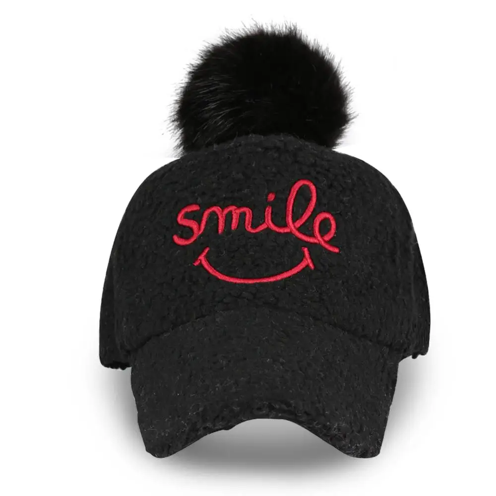 Детская шапка черная бейсболка с вышивкой смайлика сохраняющие тепло шапки