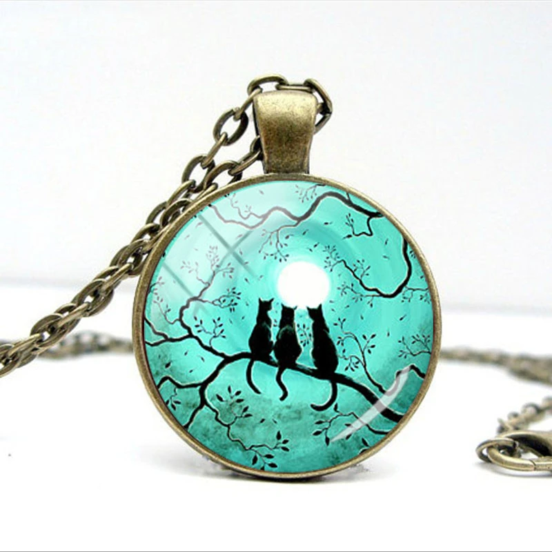 

2021 Fashion Glass Cabochon Pendant Fashion Jewelry Three Black Cats under a Full Moon Novel Color Chain Necklaces Jewelry