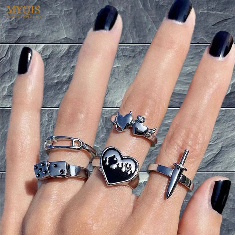 

MYQIS 1Set Punk Gothic Lover Metal Alloy Ring Butterfly Heart Skull Snake Ring Set For Women Party Adjustable Open Rings Jewelry