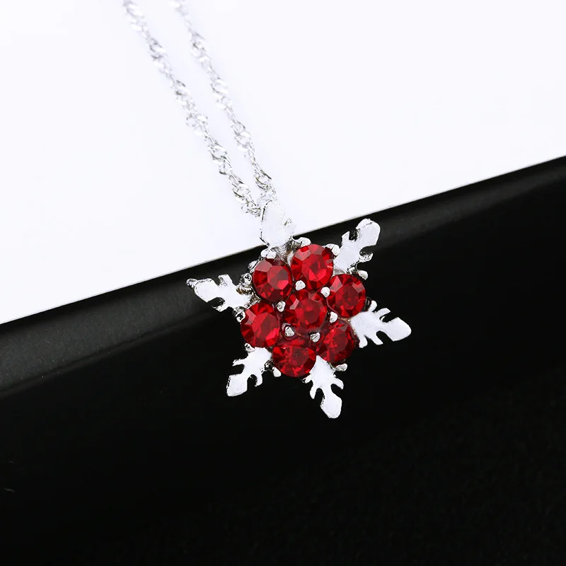 

2020 Fashion Glamour Lady Crystal Snowflake Zircon Flower Christmas Necklace and Pendant Jewelry Lady Sweater Necklace