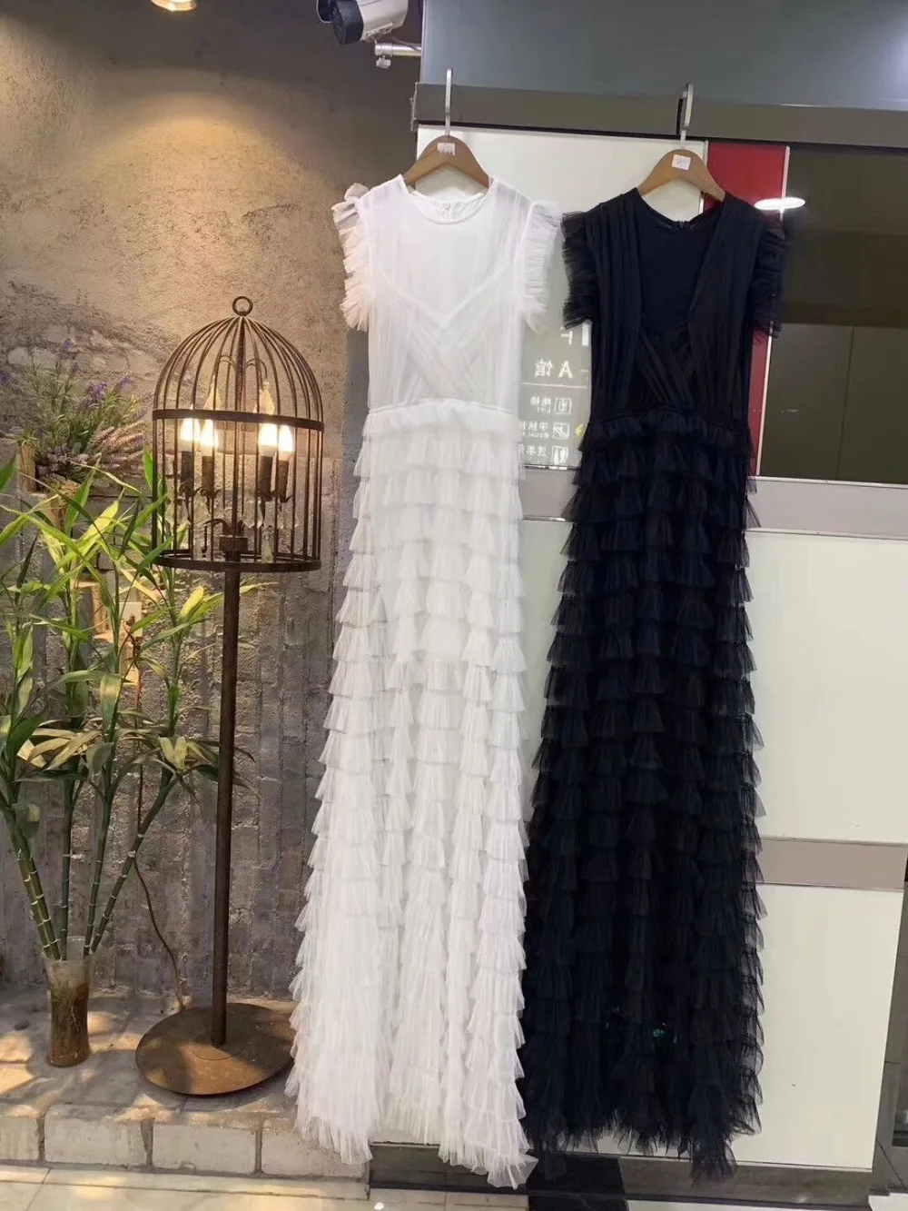

2019 New Women black white lace round neck short sleeve Floor - length Bodycon Vestido Celebrity Evening Party bandage Dresses