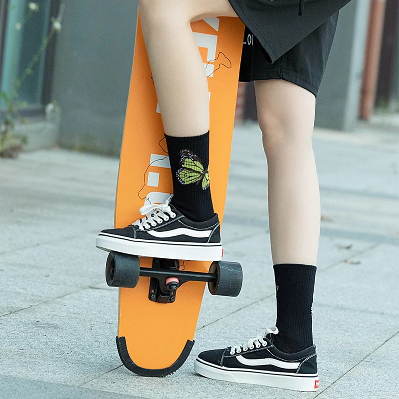 

Hot Butterfly Fashion Men and Women Socks Cotton Color Striped Harajuku Art Cute Funny Happy Original Hip Hop Girls Tube Socks