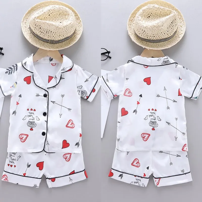 Лидер продаж 2020 года комплект одежды для маленьких мальчиков и девочек с принтом