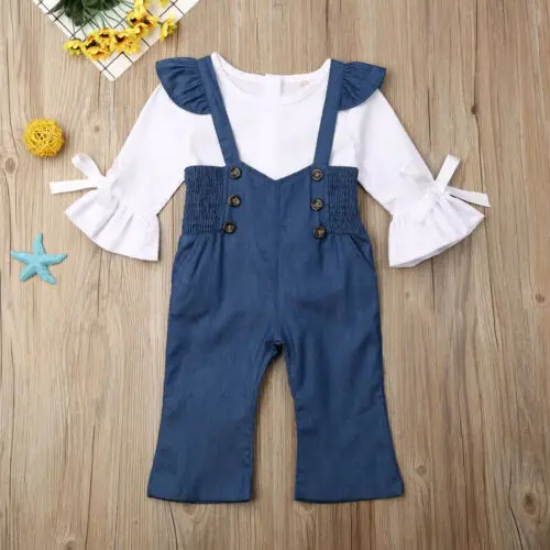 Детский джинсовый комбинезон с расклешенными рукавами на бретелях | Мать и