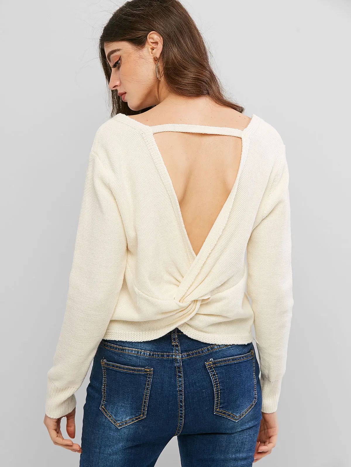 ZAFUL Twist Back V шеи пуловер свитер открытая спина с длинными рукавами сплошной цвет