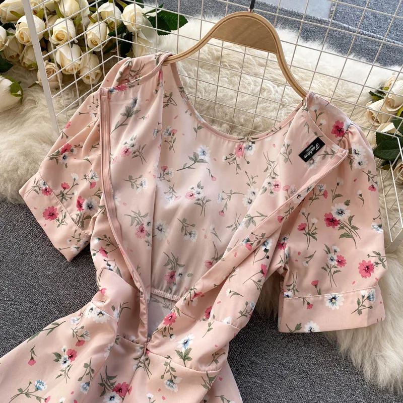 

Bohemian Dress Fashion Print Dresses Summer 2021 Vintage Round Neck Short Sleeve Waist Sweet Floral Beach Dress Robes For Women