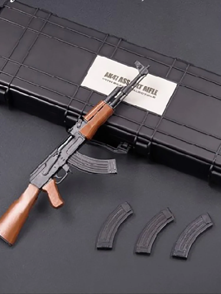 

GA-004 1/6 Weapon Props AK47 Assault Rifle Gun Model Fit 12" Action Figure Doll