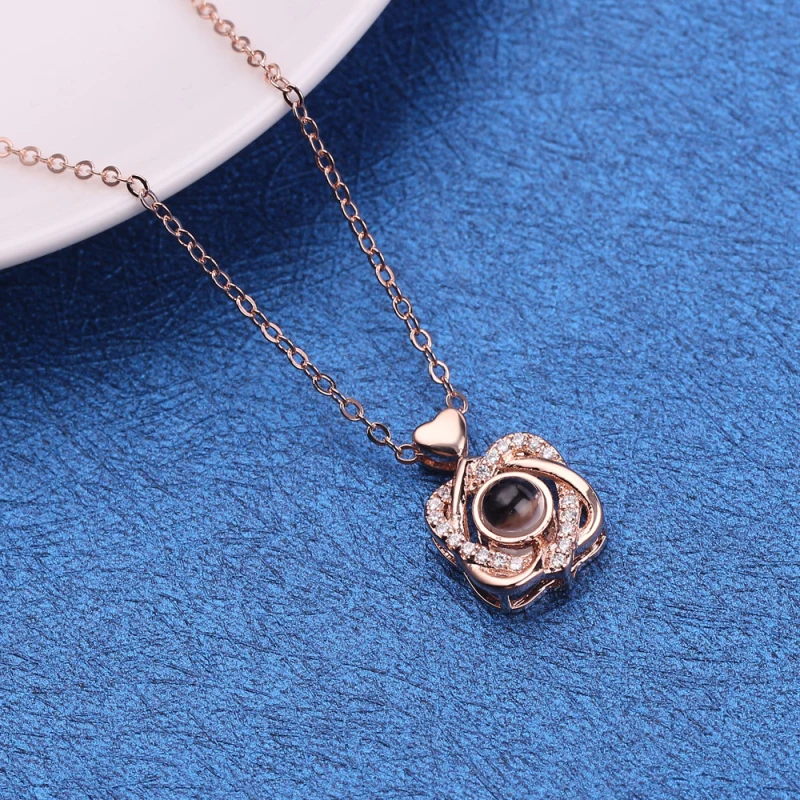 Ожерелье с подвеской в виде цветка Я тебя люблю на 100 языках | Украшения и