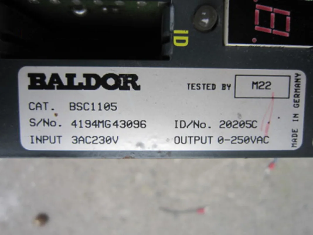 

BALDOR CAT BSC1105 4194mg 43096 Servo Driver / Drive Used