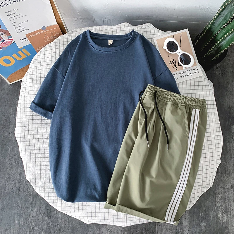 

Мужской Новый Повседневный Спортивный костюм, новинка 2021! Футболка-шорты из двух предметов в гонконгском стиле с коротким рукавом и пятикон...