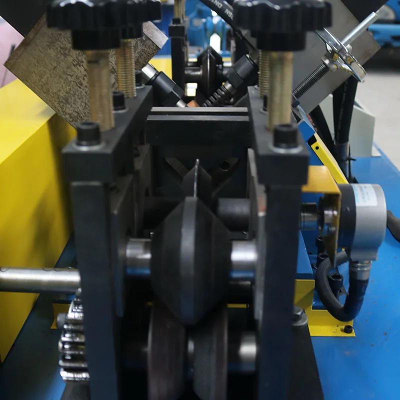 CNC угол стальной фланец производственная линия, угол стальной пробойник отрезать производственную линию, угол стальной фланец производственная машина