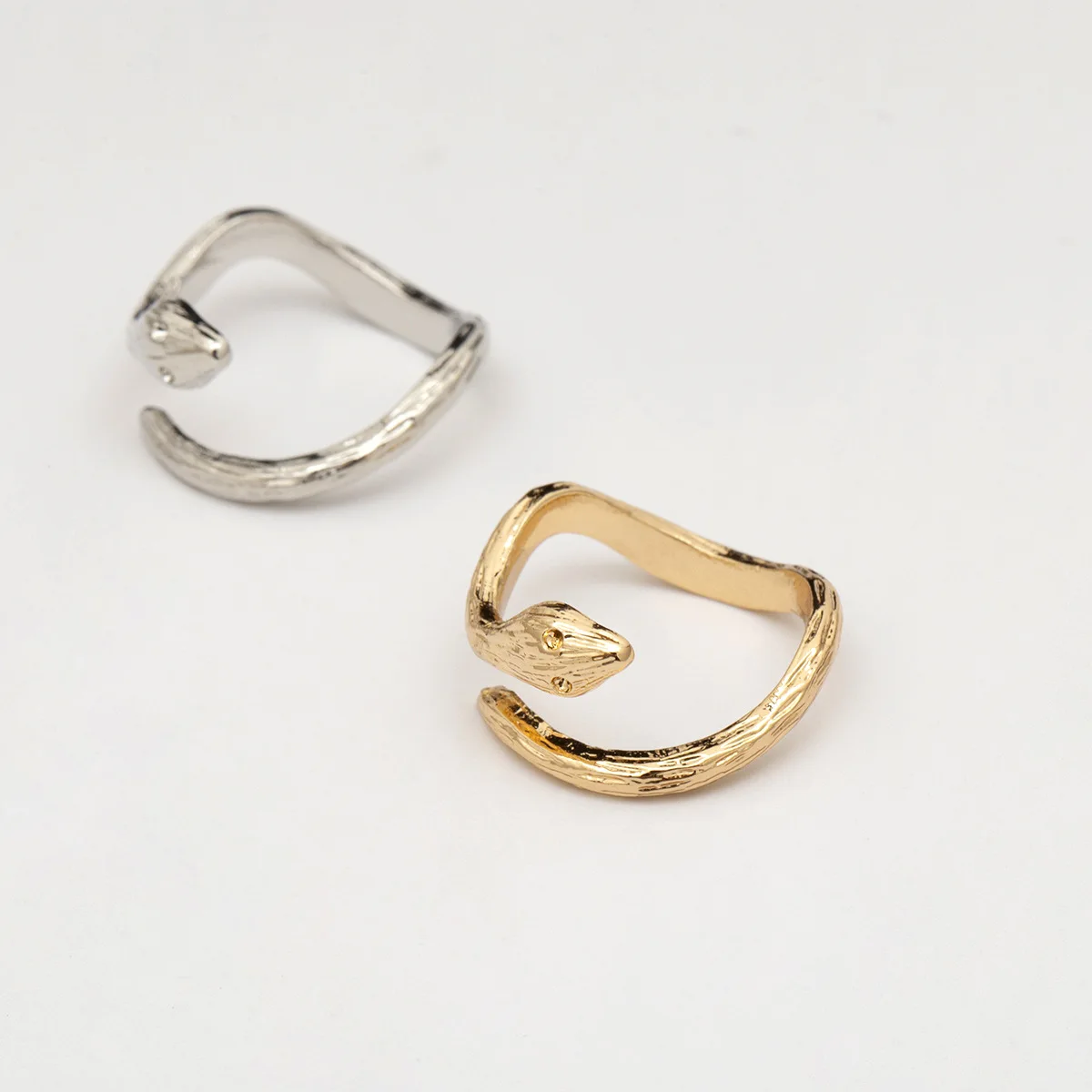

New Fashion Snake-shaped Opening Adjustable Ring Ladies Simple Ring Exquisite Jewelry Girl Gift