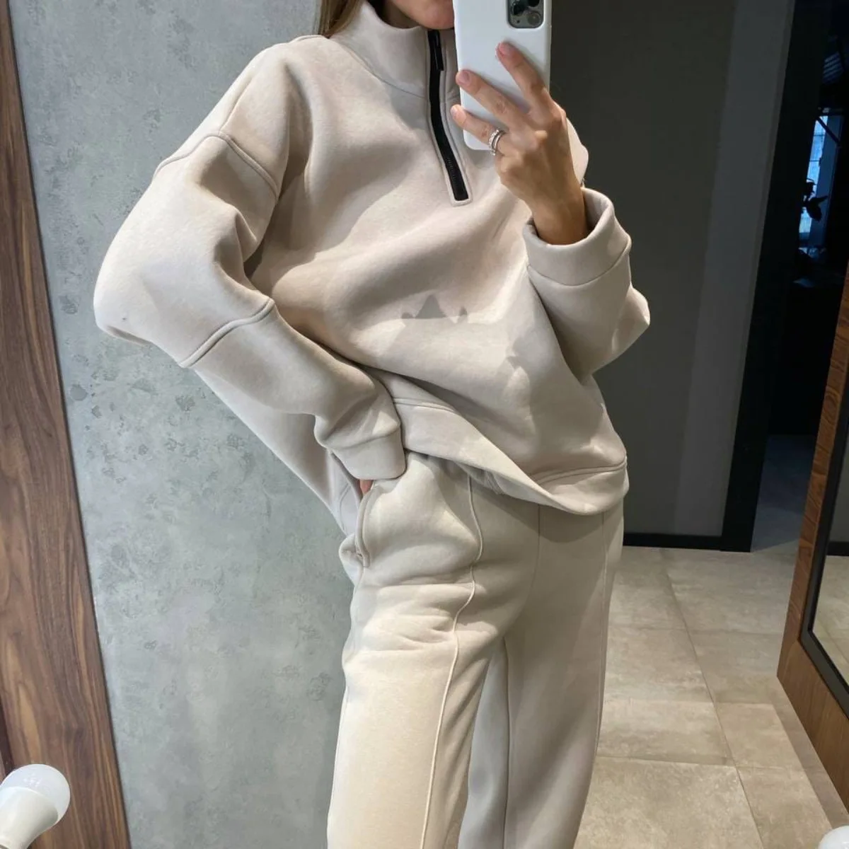 

2021 new women's fashion leisure sports sweater set two-piece set tracksuit hoodies set soft comfortable clothes and pants suit