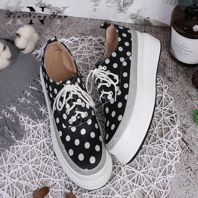 Женская обувь на плоской подошве сезон весна-осень Модные женские кроссовки из