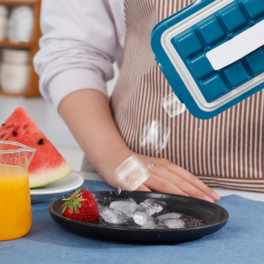 

2 In 1 Folding Ice Tray Silicone Ice Box 36-cell Ice Mold Wine Beverage Quick-freezing Artifact Ice Kettle accesorios de cocina