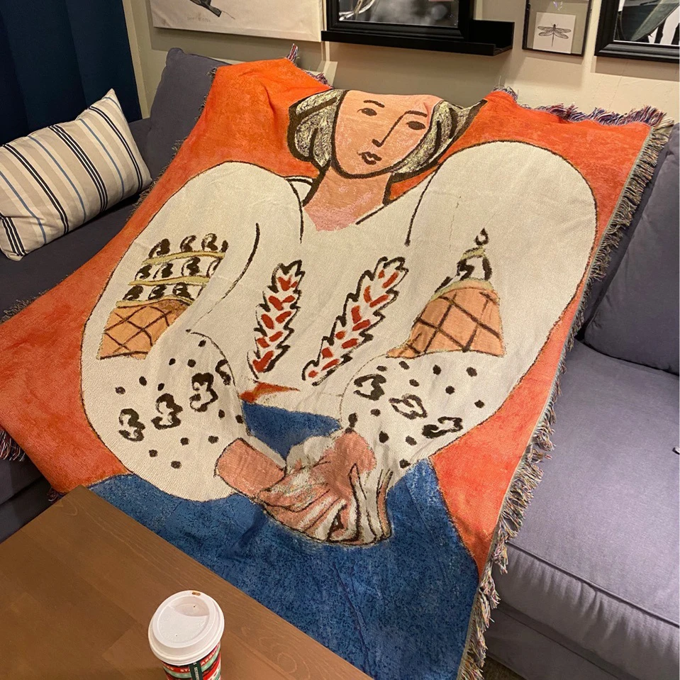 

European beautiful woman throw blanket bedspread living room decoration sofa cover blanket for picnic outdoor boho tapestry rug