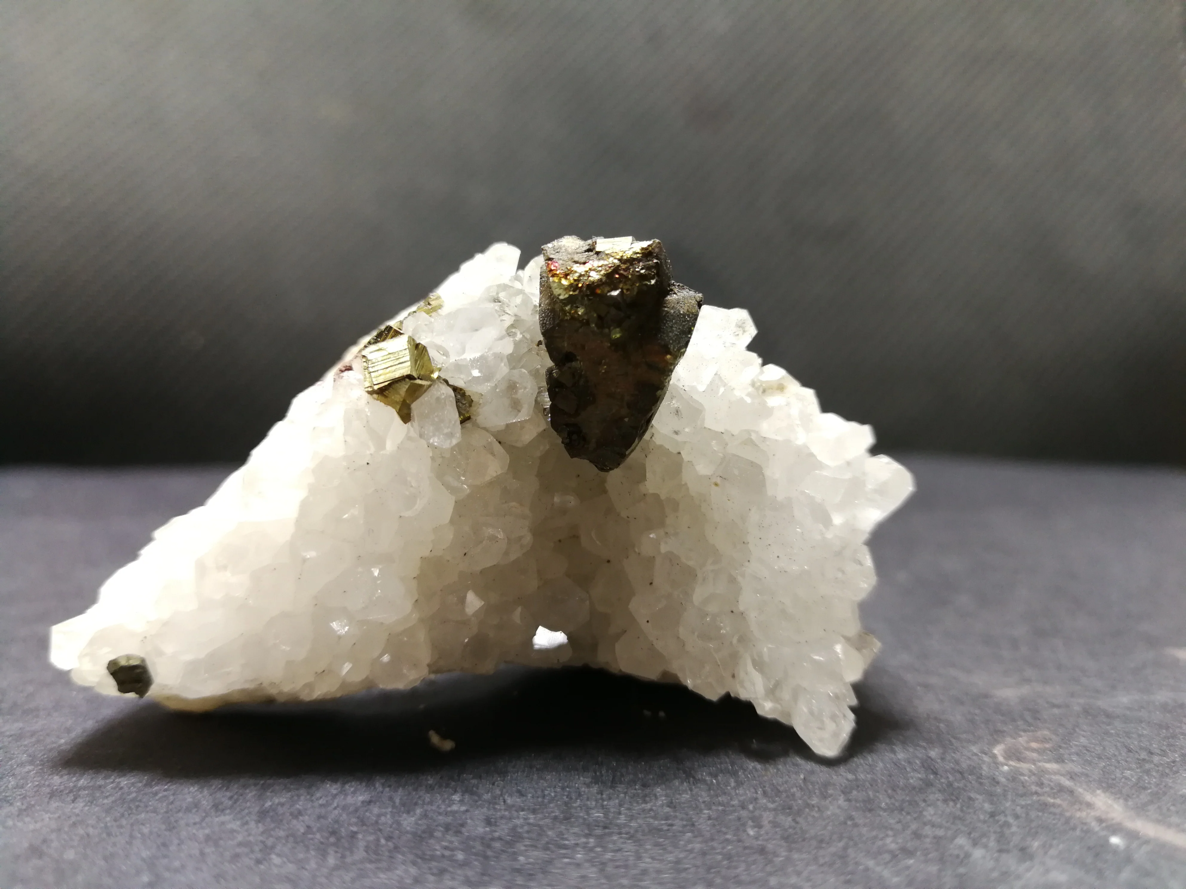 Минеральный Образец кварца gPyrite 45 8 натуральный кластер белого кристалла|Камни| |