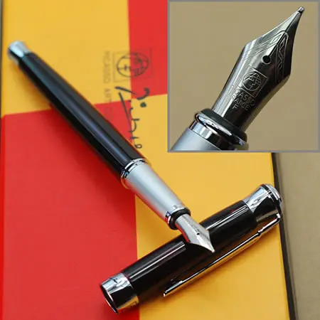 Перьевая ручка со сверкающим винным и серебряным наконечником PICASSO 903 с