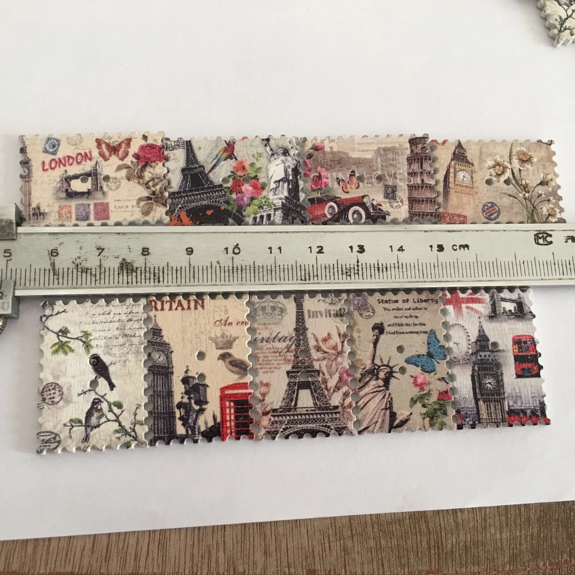 Креативные винтажные открытки на пуговицах деревянные раскрашенные в виде башни