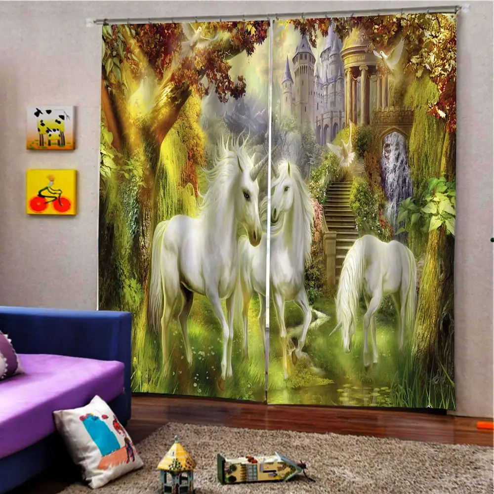 Замок в европейском стиле закат под большим деревом Белая лошадь занавеска