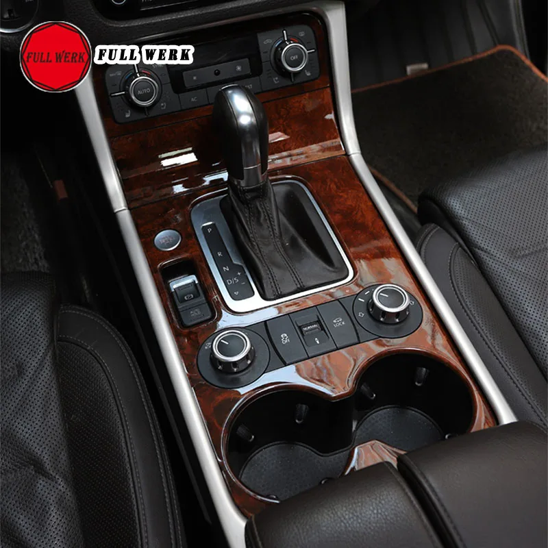 Декоративная лента для центральной панели управления Touareg 11-18 из нержавеющей