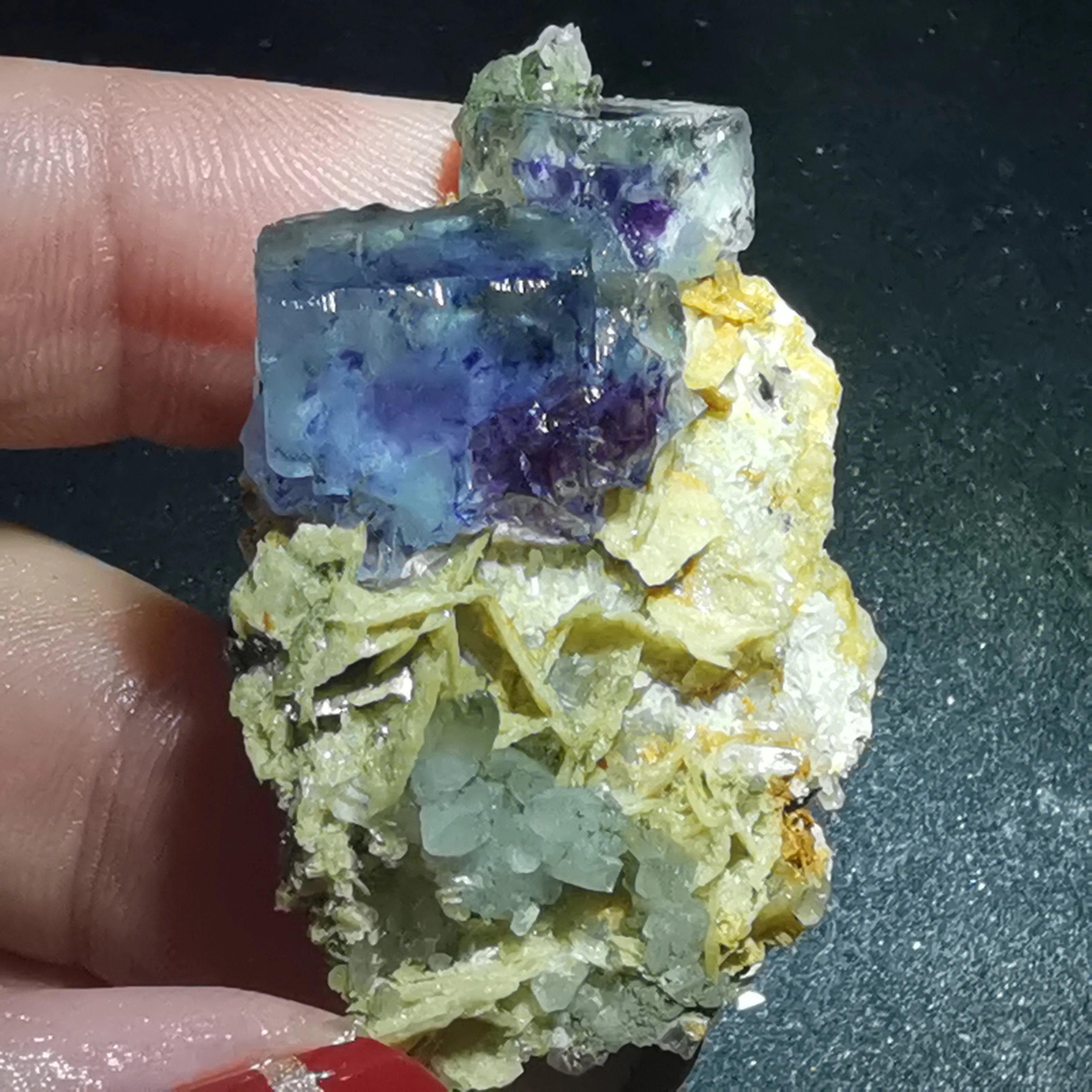 

9.8gNatural rare purple fluorite cluster mineral specimen healing energy geology teaching home decoration CRYSTAL QUARTZ GEM