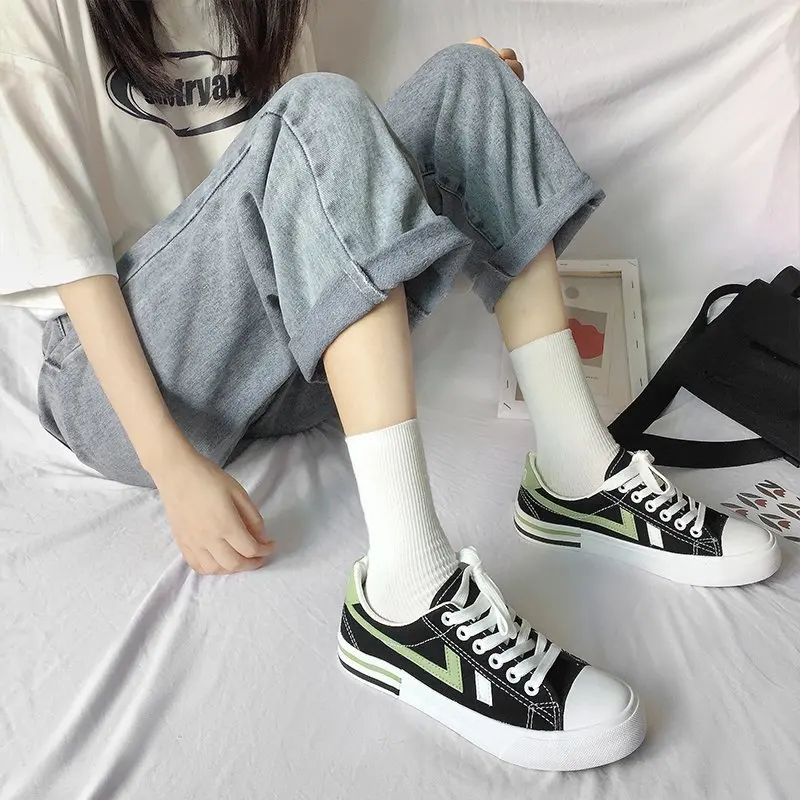 

New women's sneakers fashion soft-soled cloth breathable lightweight and comfortable versatile walking casual shoes women
