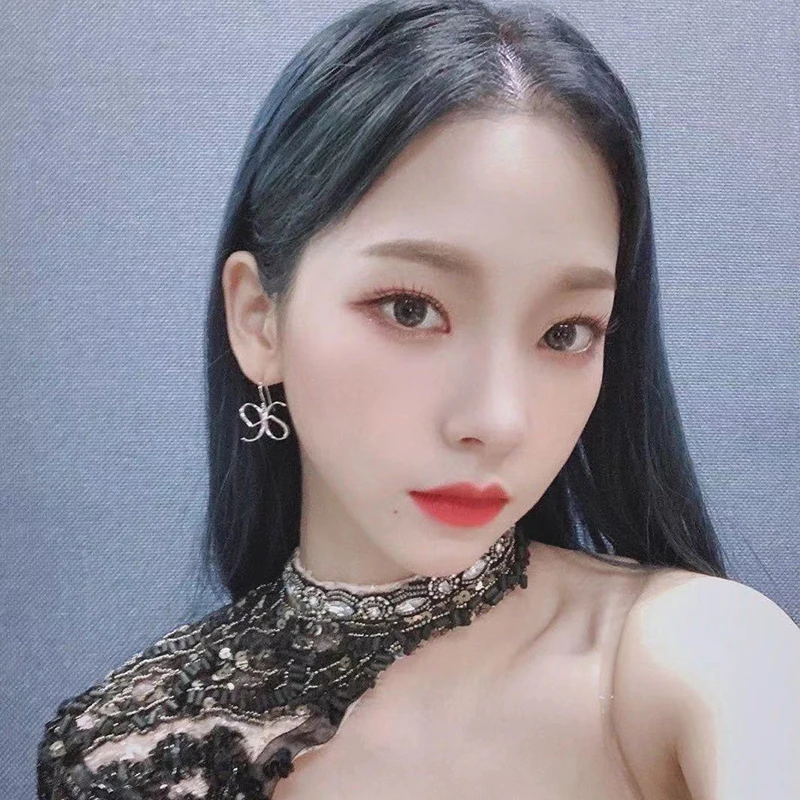 

KPOP SM aespa BLACK MAMBA NINGNING Rhinestone Earrings Ear Drops