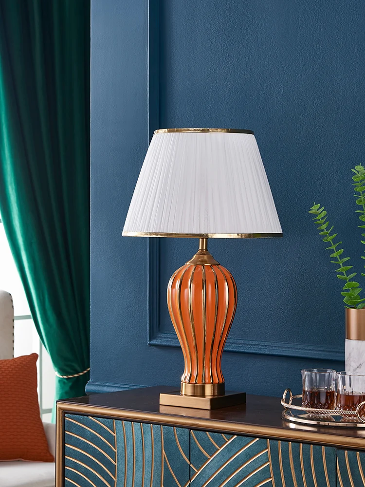 Керамические настольные лампы в американском стиле с оранжевыми и золотыми
