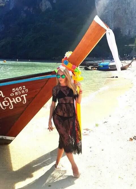 Сексуальное женское пляжное платье с кружевной бретелькой через шею коротким