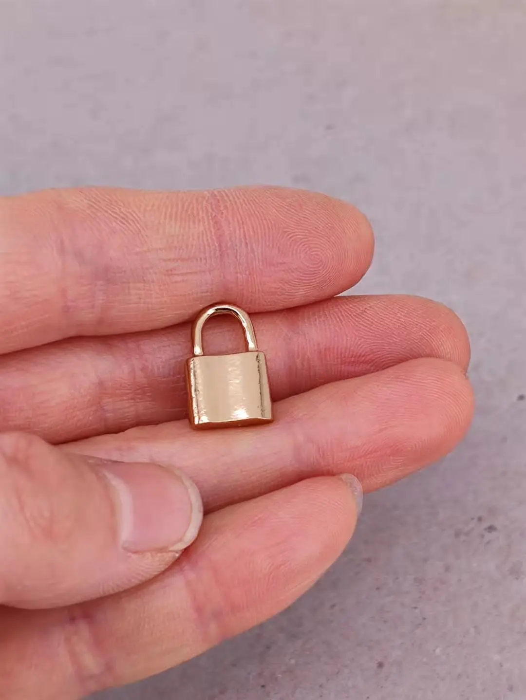 

5 pcs gold colors Lock pendant charms for women jewelry